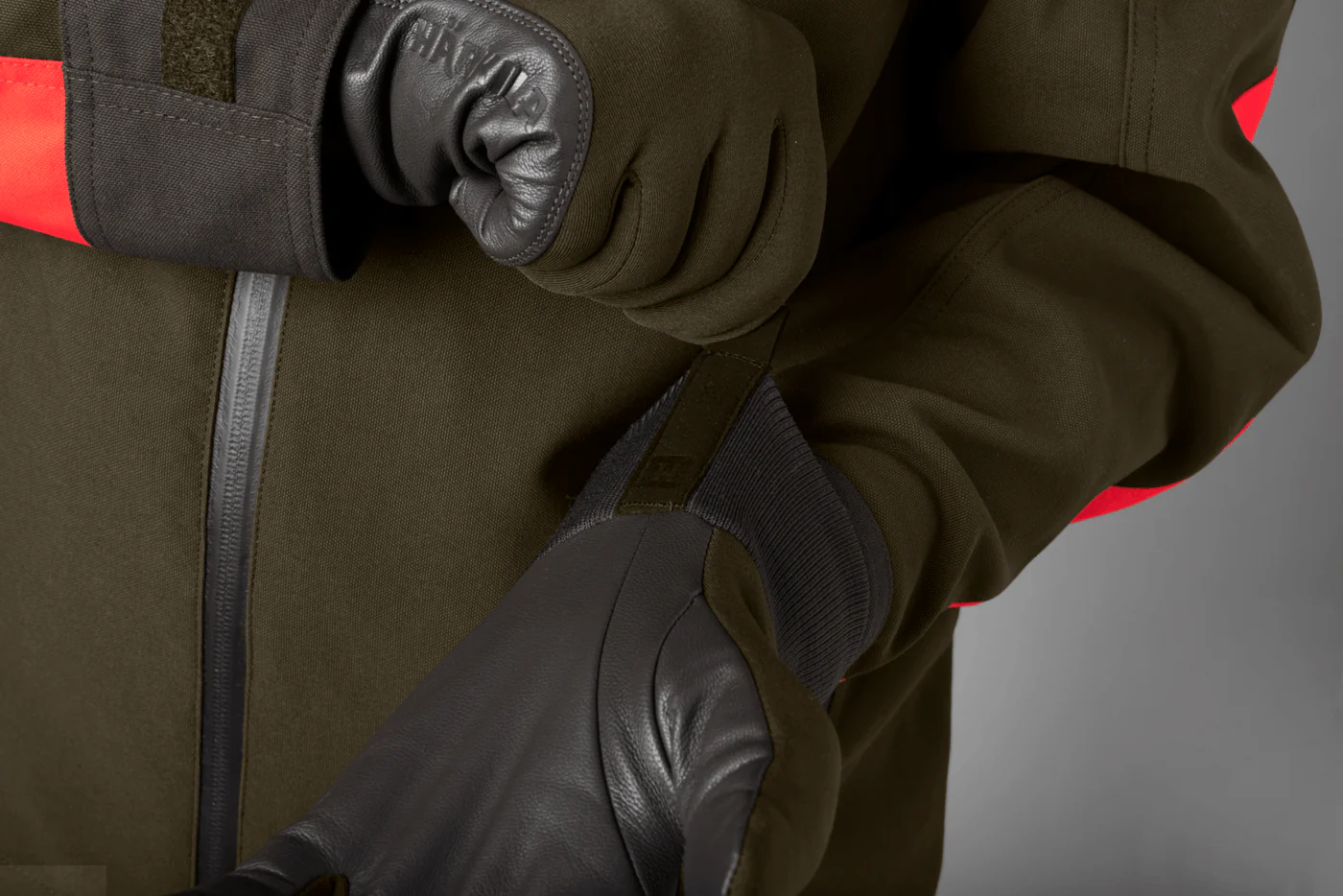 Harkila Driven Hunt Shooting Gloves - Willow Green/Shadow Brown - Image 4