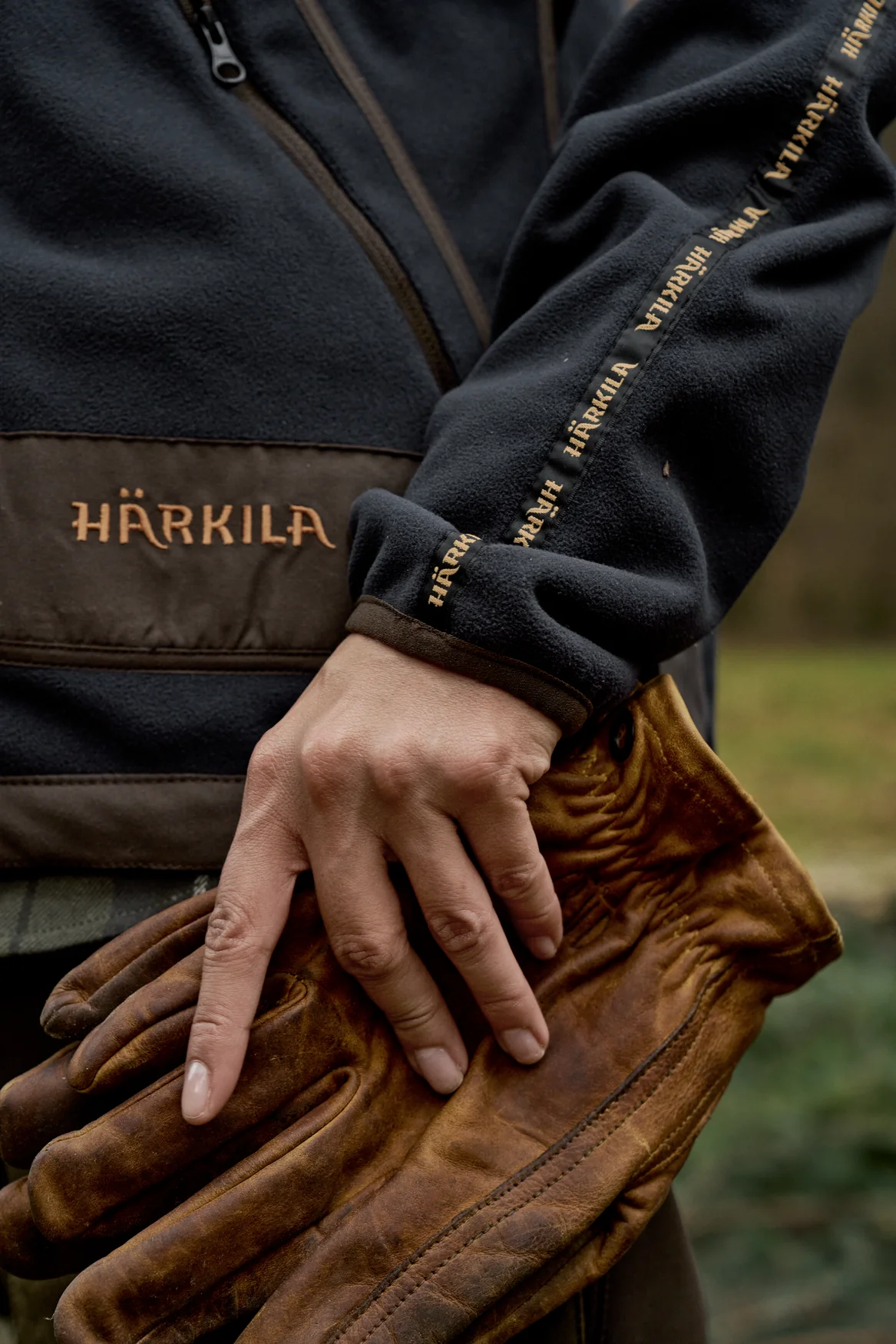 30% OFF Harkila Kamko Womens Fleece - Willow Green/Deep Well Purple - Image 3